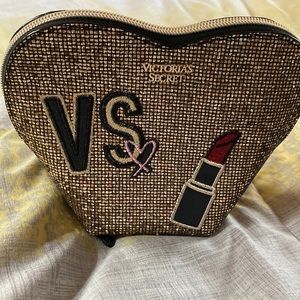 Victoria secret makeup up